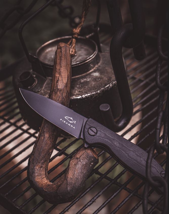 Outdoor folding knife Belleza Black